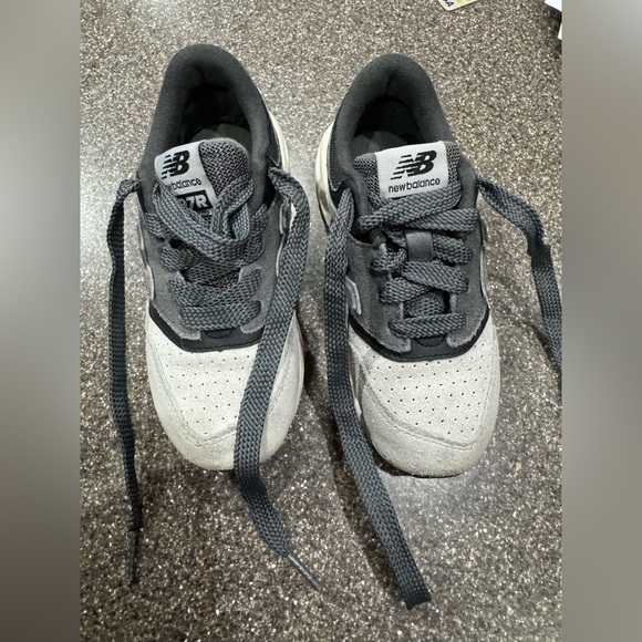 Kids New Balance 997R 11c - Picture 2 of 13